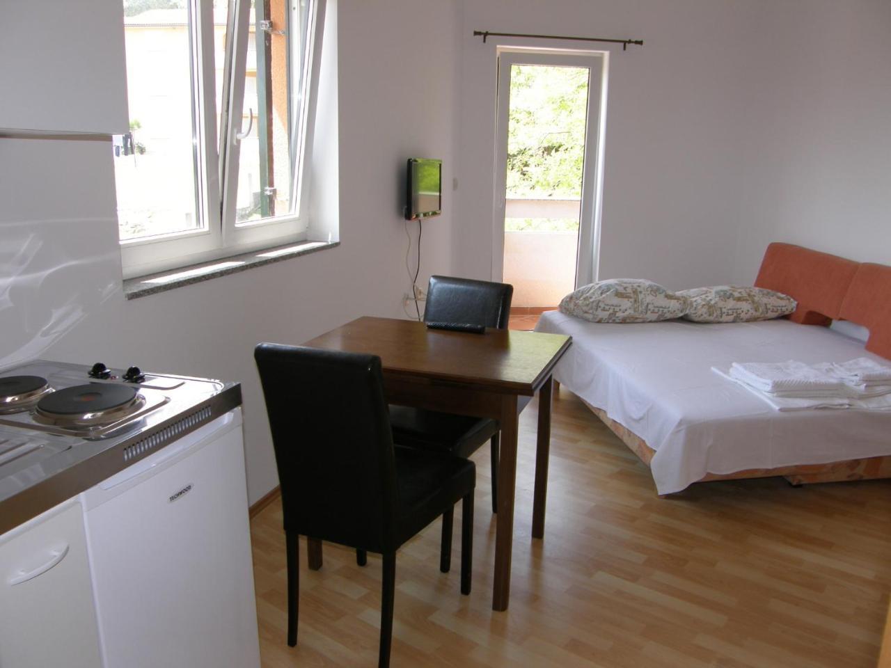 Apartments Pintar Zarok Baška Εξωτερικό φωτογραφία